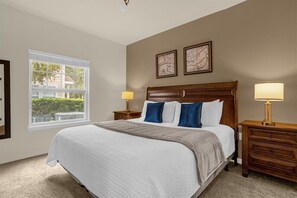 4 bedrooms, desk, iron/ironing board, travel crib