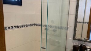 コンフォート アパートメント | バスルーム