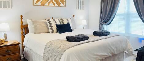 2 slaapkamers, een strijkplank/strijkijzer, reisbedje, gratis wifi