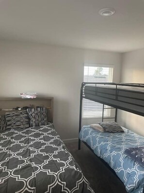 5 Schlafzimmer, kostenloses WLAN, Bettwäsche