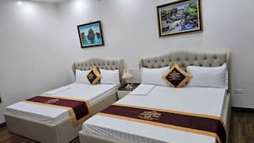 Vierbettzimmer | Verdunkelungsvorhänge, kostenloses WLAN