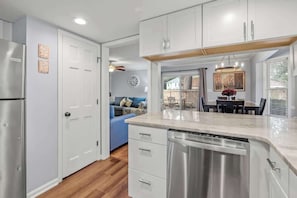 Interior - 3BR Sleeps 10 | Near Broadway | Central | 1552 (Myrtle Beach)