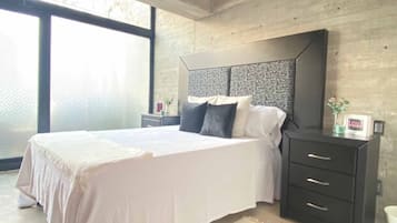 2 bedrooms, iron/ironing board, travel crib, free WiFi