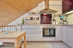 Fridge, oven, dishwasher, coffee/tea maker - Am Kardohr 5 Appartement Meerhauch - Am Kardohr 5 (Timmendorfer Strand)