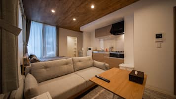 Basic Apartment | 1 bedroom, blackout curtains, iron/ironing board, free WiFi