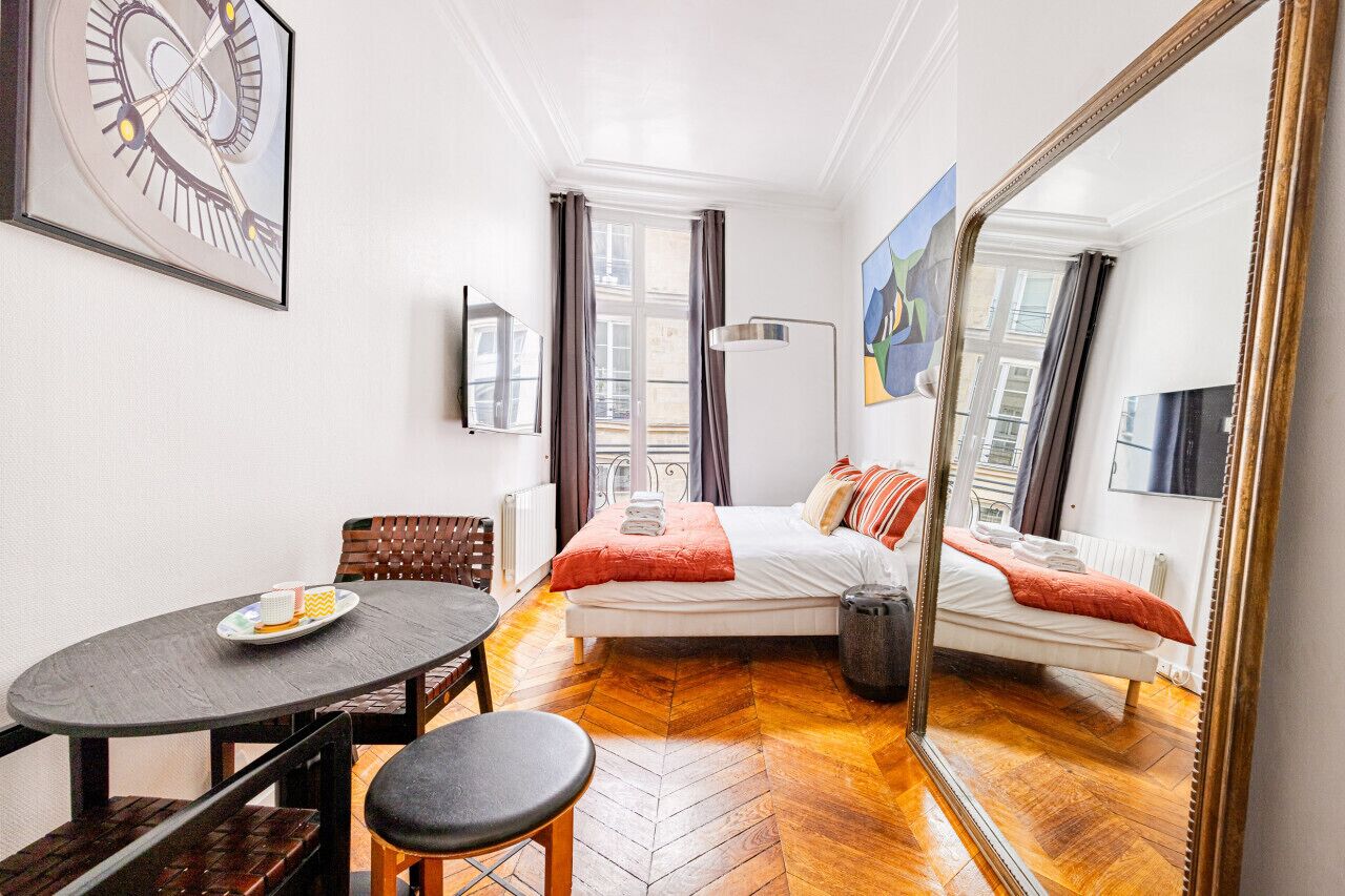 Desk, iron/ironing board, travel crib, WiFi