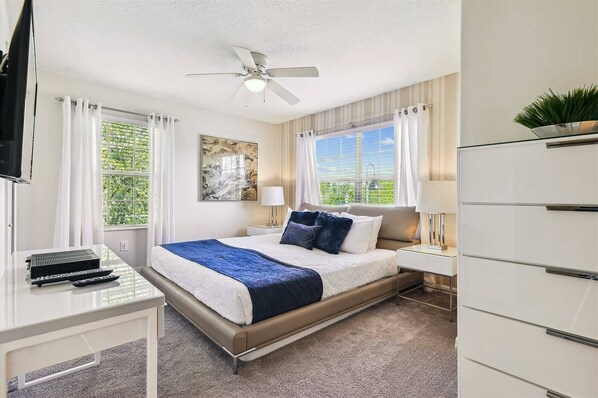 5 habitaciones, tabla de planchar con plancha, cuna de viaje y wifi