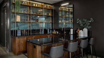 Bar (en la propiedad)