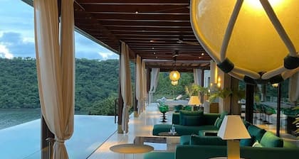 Wonderful 6BR Villa with Exclusive Beach Access