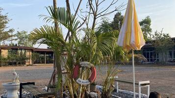 Basic Room | Living area