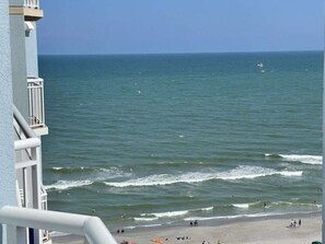 On the beach - HS-1215 Top Fl Ocean View | Family-Friendly Resort (Myrtle Beach)