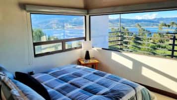 2 quartos, quartos à prova de som, Wi-Fi de cortesia, roupa de cama