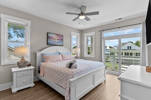 4 Schlafzimmer, Bügeleisen/Bügelbrett, kostenloses WLAN, Bettwäsche