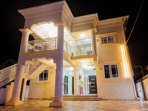 Bagian depan properti