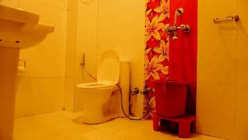 Phòng đôi Superior, 1 phòng ngủ, phù hợp cho người khuyết tật, quang cảnh núi | 1 phòng ngủ, bàn, khu vực làm việc phù hợp cho laptop, phòng cách âm