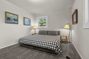 3 Schlafzimmer, Bügeleisen/Bügelbrett, Reisekinderbett, WLAN