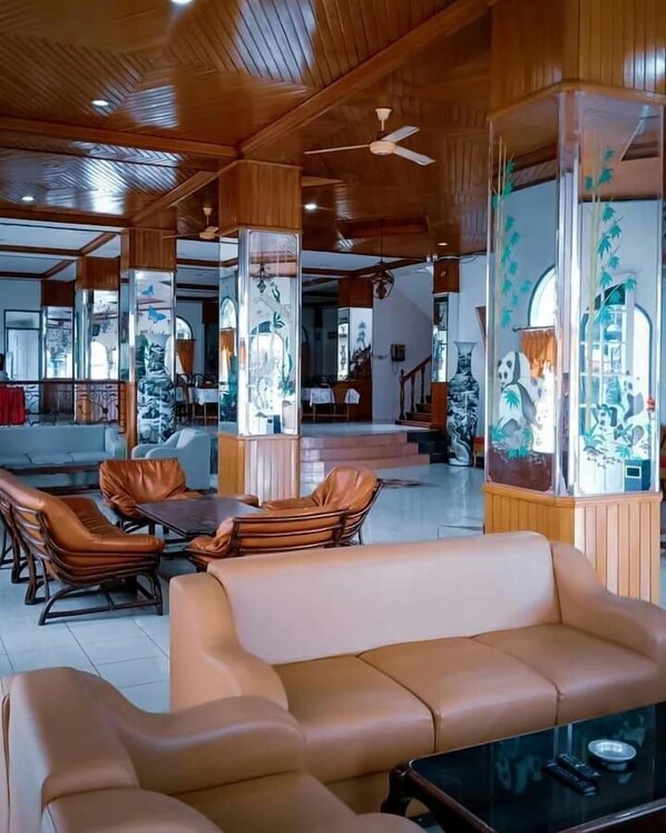 Front of property - AsiaHotel (Bukittinggi)