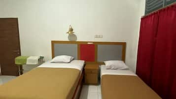 Kamar Standar | 2 kamar tidur, meja kerja, dan Wi-Fi gratis