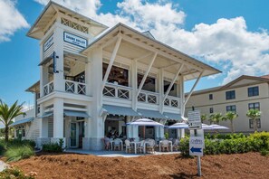 Exterior - Seasons Greetings Sale (Santa Rosa Beach)