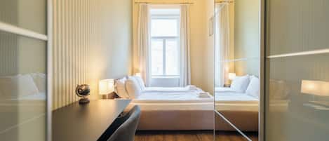 Exclusive Apartment | 2 bedrooms, premium bedding, desk, laptop workspace