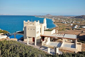 Exterior - Tower Resort 14 pax Naxos island - The luxury of touching the Aegean Sunset
 (Naxos)