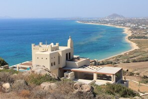Exterior - Tower Resort 14 pax Naxos island - The luxury of touching the Aegean Sunset
 (Naxos)