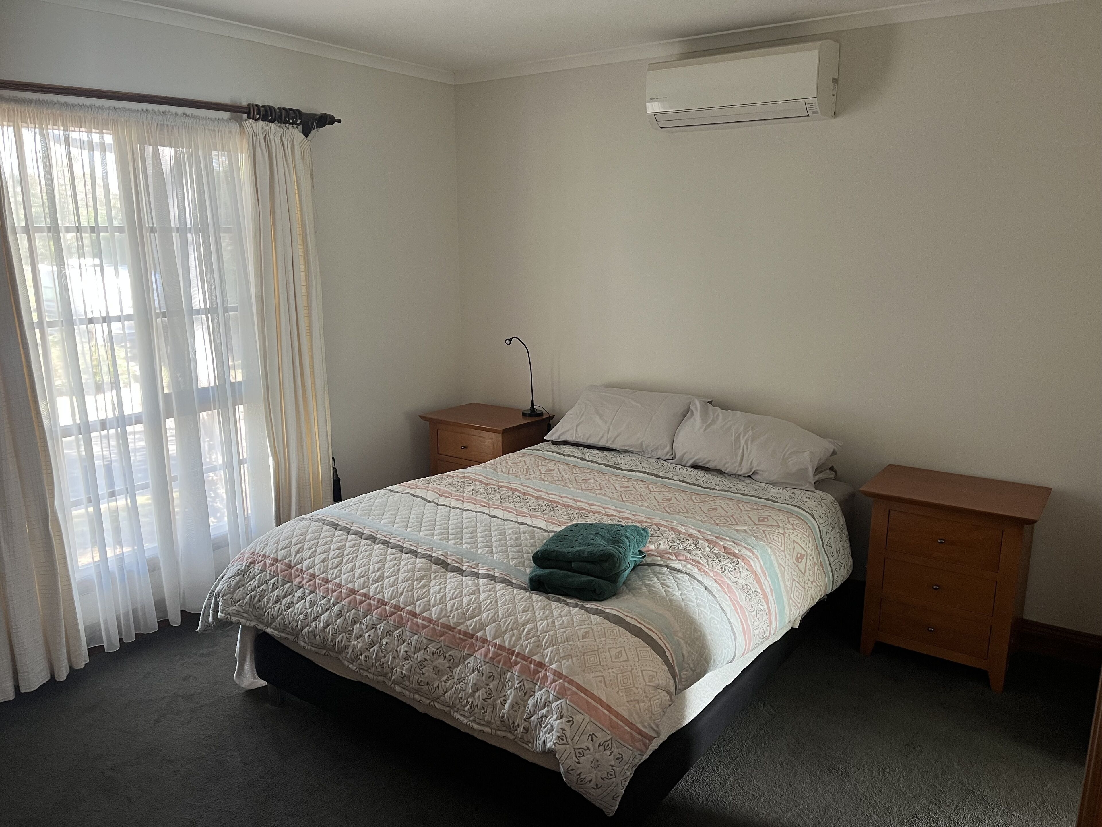 4 Schlafzimmer, Bügeleisen/Bügelbrett, kostenloses WLAN, Bettwäsche