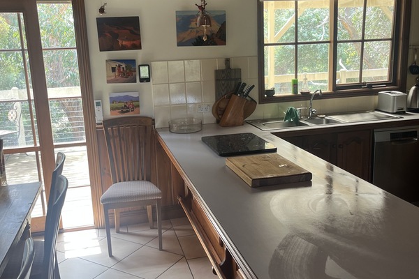 Frigorífic, microones, forn i placa de cuina