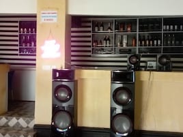 Bar (en la propiedad)