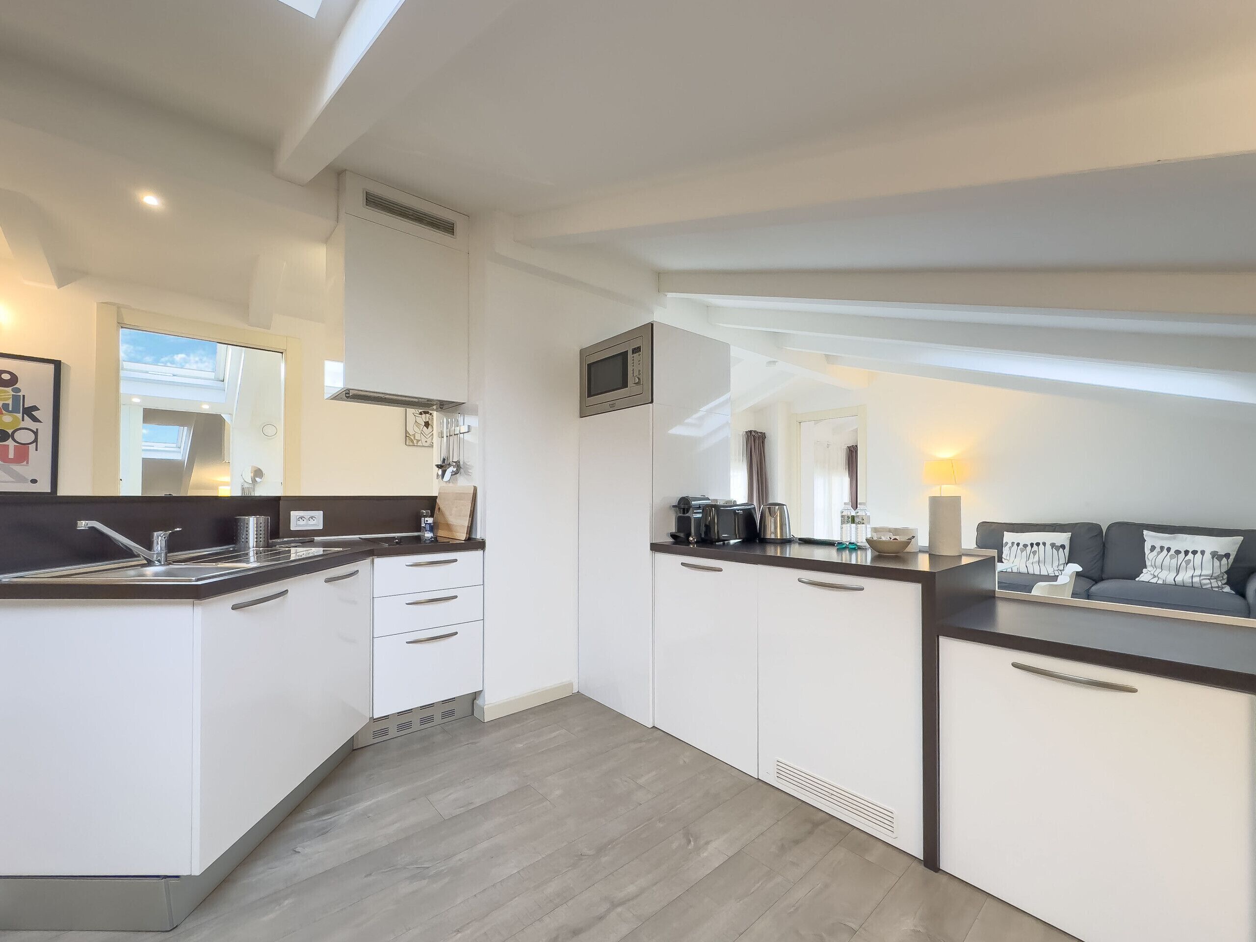 Fridge, microwave, dishwasher, coffee/tea maker