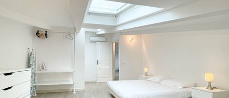 1 chambre, fer et planche à repasser, Wi-Fi gratuit