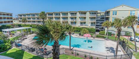 室内游泳池,恒温泳池