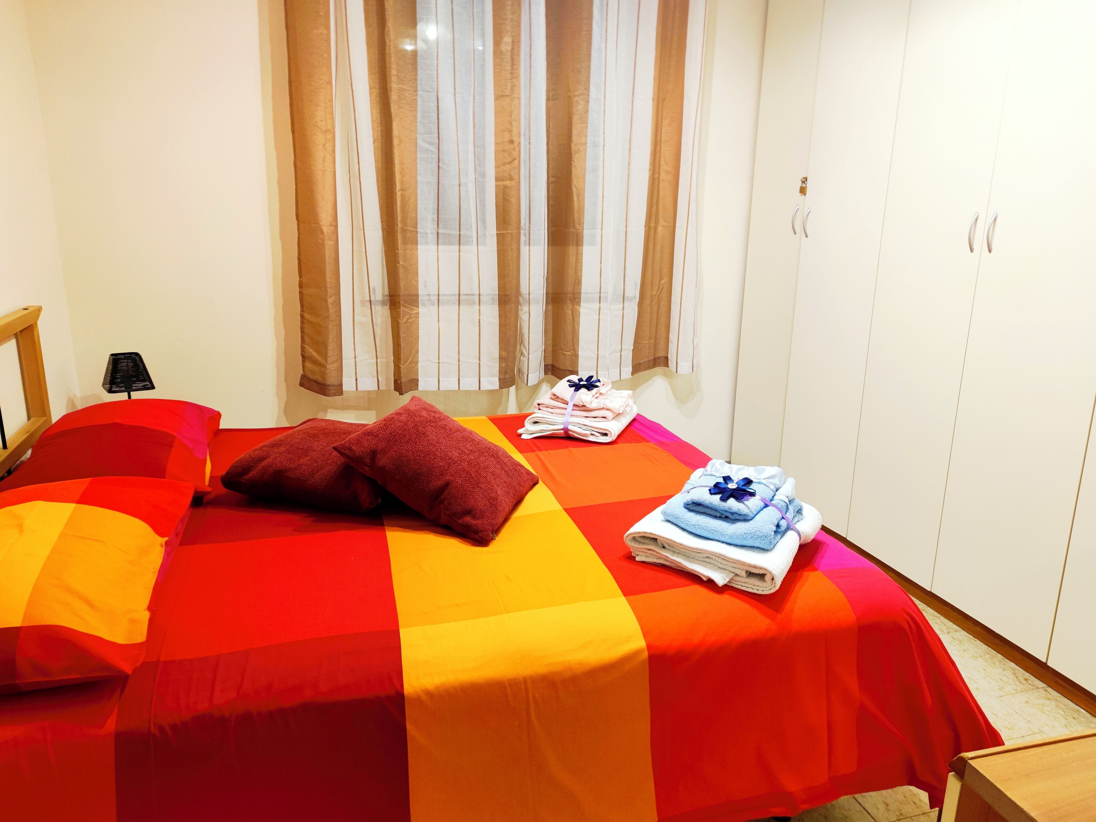 2 bedrooms, iron/ironing board, travel crib, free WiFi