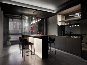 Shared fridge, electric kettle - Guangfa Hotel (Tainan)