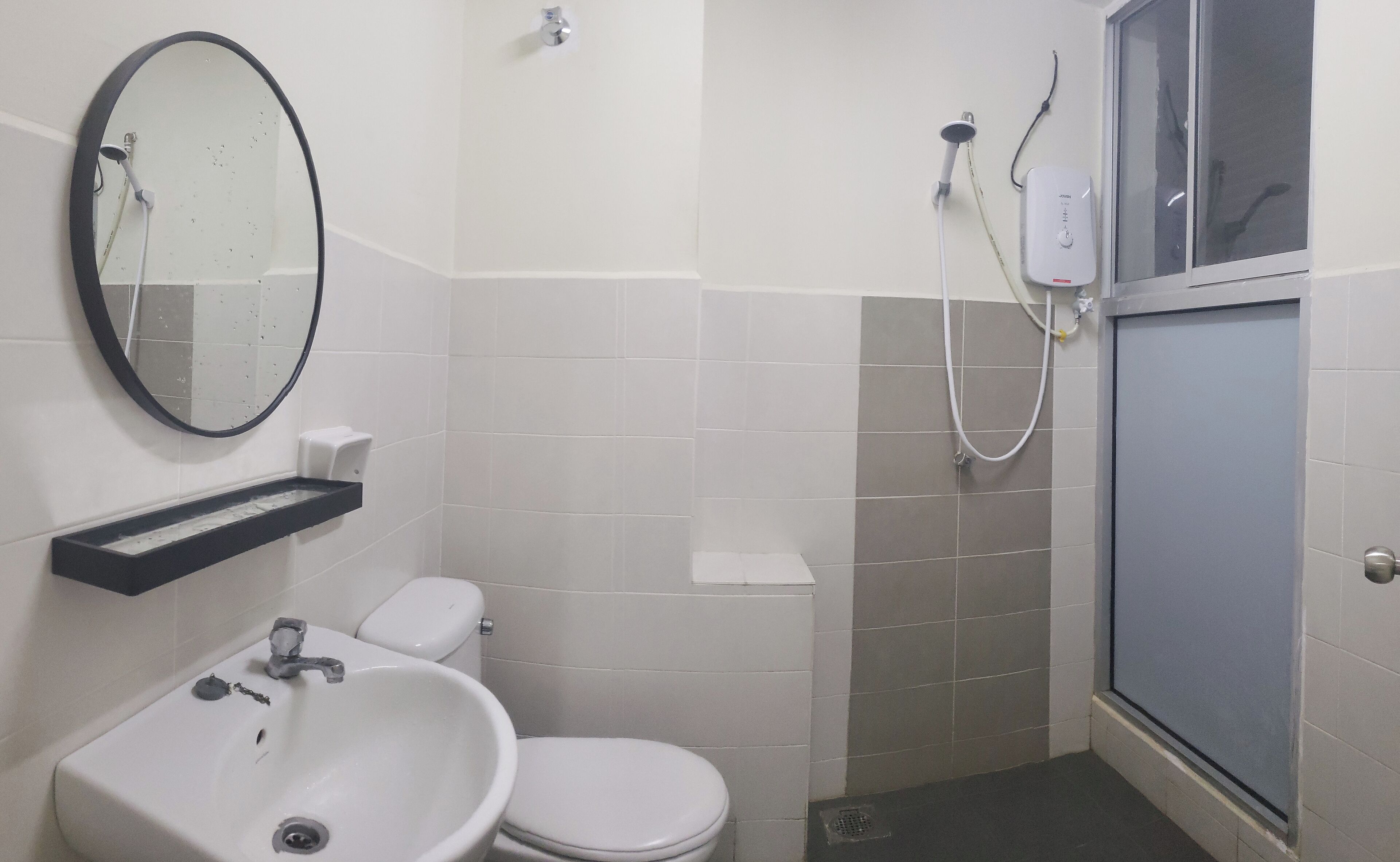 Maison familiale | Salle de bain | Articles de toilette (gratuits)