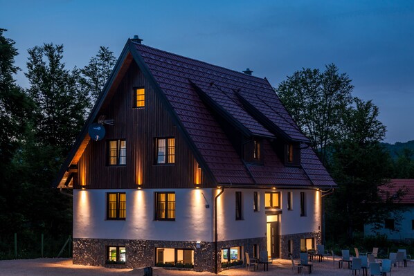 Front of property - B&B Plitvice Queen (Plitvicka Jezera)