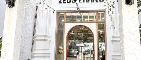 Façade de lâhĂ©bergement