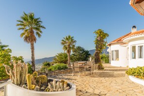 Outdoor dining - Don Miguel La Palma - Private paradise for 9-12 persons (El Paso)