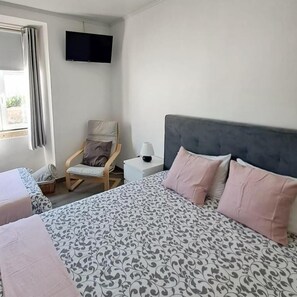 Appartement Ville | 2 chambres, bureau, Wi-Fi gratuit, draps fournis