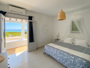 In-room safe, iron/ironing board, free WiFi, bed sheets - Voga Mari 'Comfort Plus' - 1 bedroom (Playa de Migjorn)