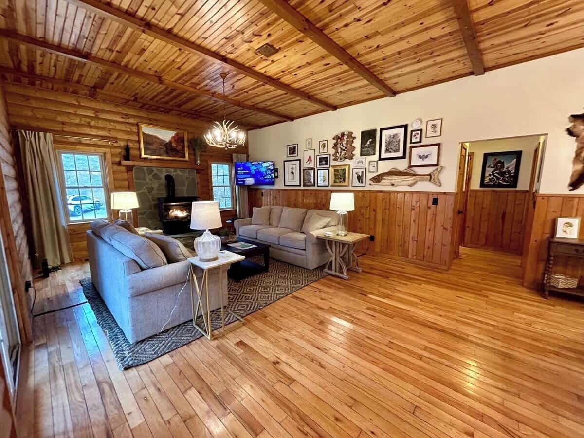 Appalachian Lookout Rrg | Hot Tub | Wifi - Slade, KY