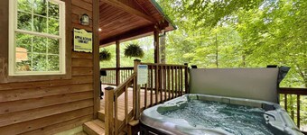 Appalachian Lookout RRG | Hot Tub | Wifi