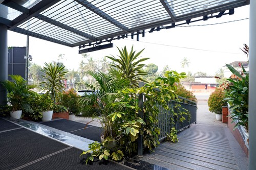 Nexstay Rivermouth International