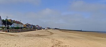 Duplex near sea with 8 beds and parking