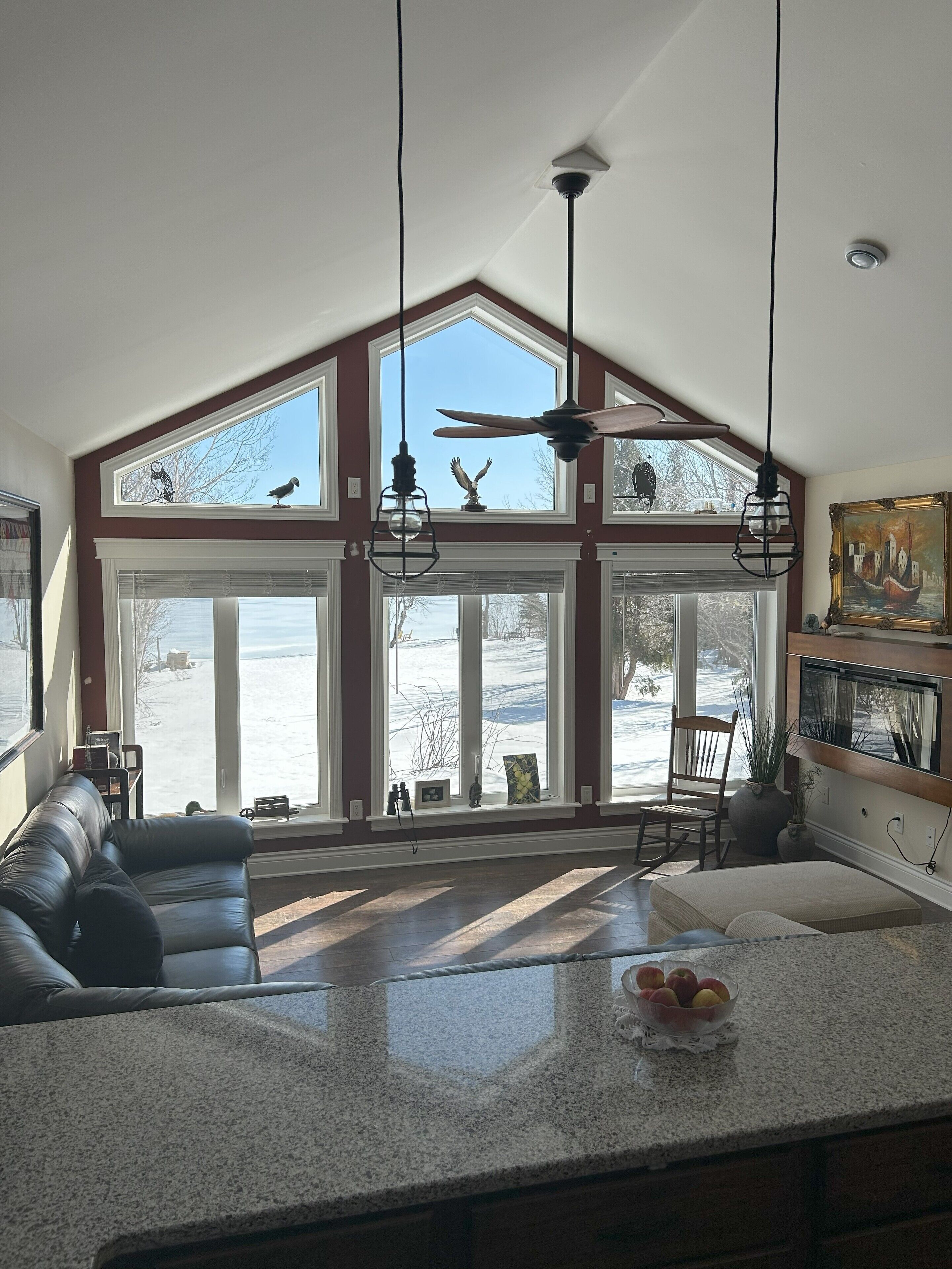 TV, fireplace, stereo