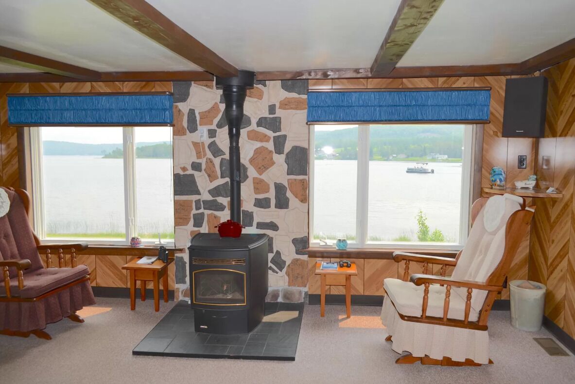 Newly Remodeled Camp from L & R Lakeside Rentals on beautiful Long Lake 