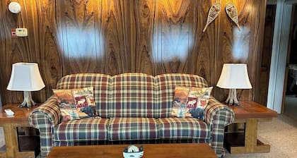 On Long Lake with Direct Access to Trails-L & R Lakeside Rentals