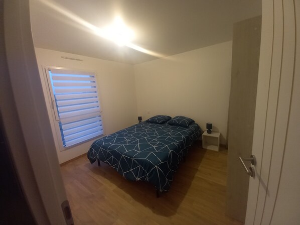 4 bedrooms, free WiFi, bed sheets