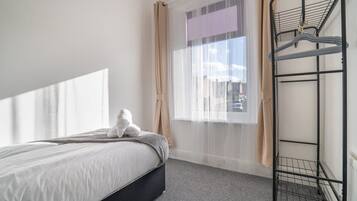 3 chambres, bureau, fer et planche Ă repasser, Wi-Fi