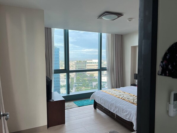 1 bedroom, free WiFi, bed sheets - BGC One Uptown Residences35H (Taguig)